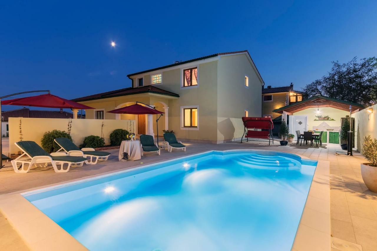Villa Monique Воднян Экстерьер фото